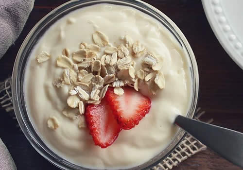 Yogurt high in probiotics